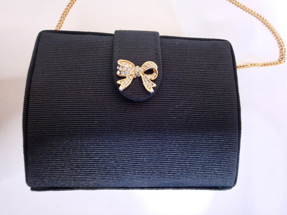 Vtg  Bechamel Black Beaded Sequined Satin Lined Evening Clutch with gold chain